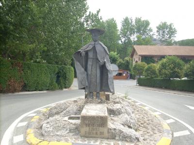 Puente la Reina nevű kisváros/zarándok szobor/