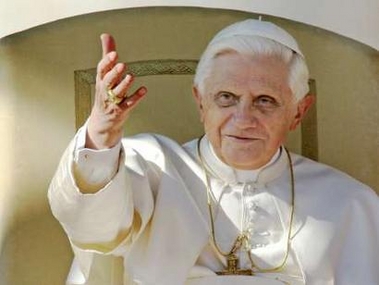XVI. Benedek pápa